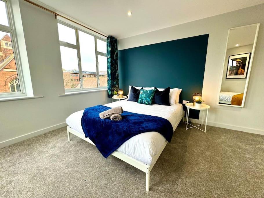 Bournemouth Getaway: 3Br Apartment Near Beach Exterior photo
