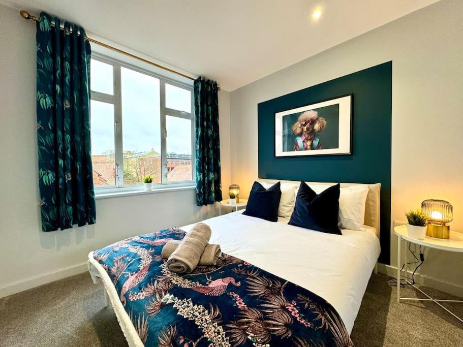 Bournemouth Getaway: 3Br Apartment Near Beach Exterior photo